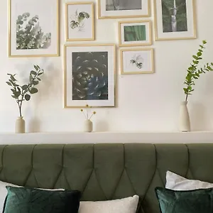 Big Vintage Style Flat Near Schönbrunn Apartment