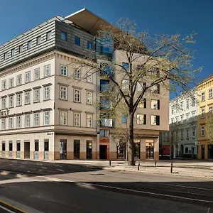 מלון Radisson Blu Triest Hotel,
