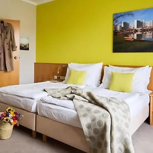Henriette Stadthotel Szálloda
