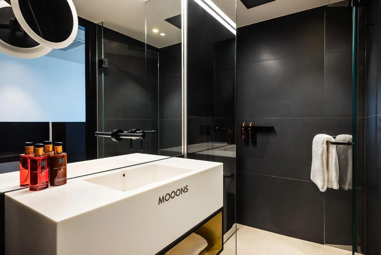 Mooons Vienna Hotel 4*,
