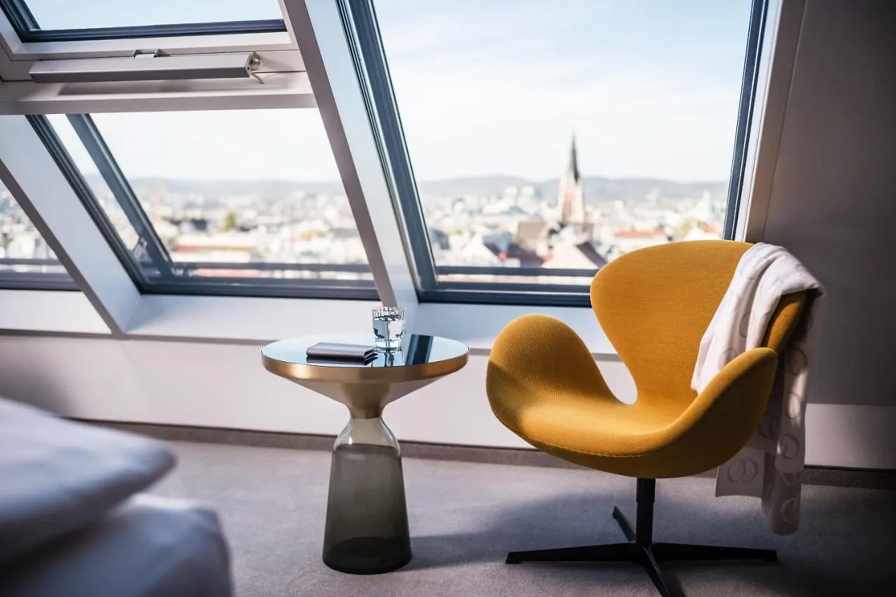 Mooons Vienna Hotel 4*,