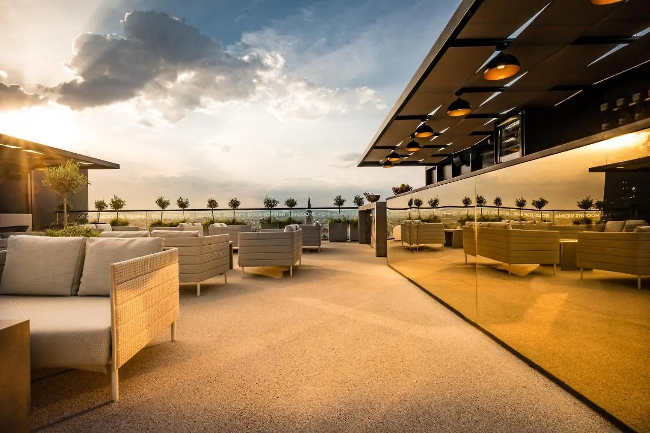 Hotel Mooons Vienna 4*,